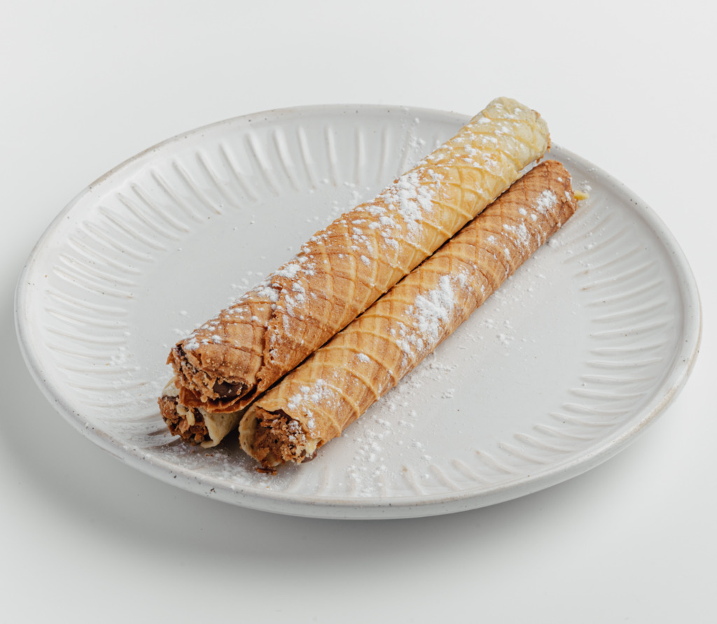 Вафельная трубочка с Нутеллой